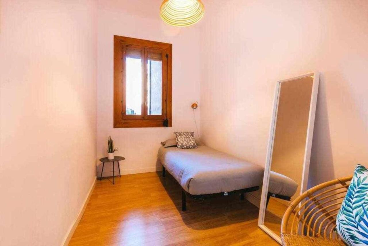 Cozy & Central Apartment Barcelona Exteriör bild