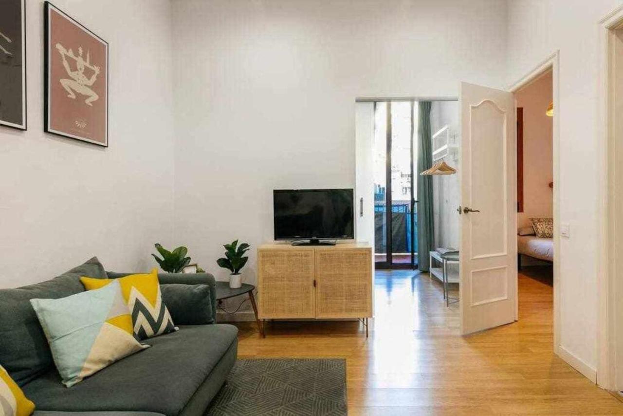 Cozy & Central Apartment Barcelona Exteriör bild